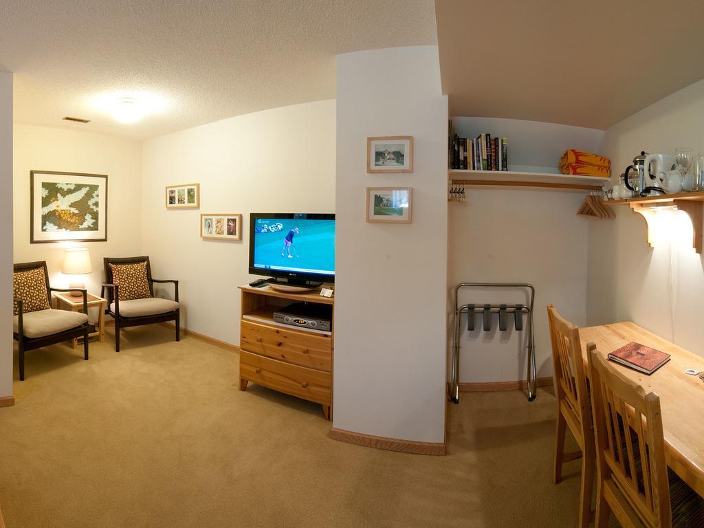 Bed and Breakfast 711 Miette Ave Jasper Zimmer foto